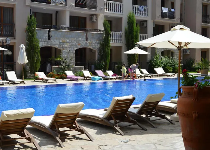 Апартаменти Bratanov Cascadas Family Сонячний Берег