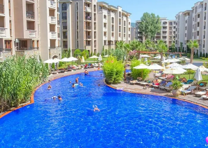 Bratanov Cascadas Family Сонячний Берег