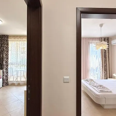 Bratanov Cascadas Family Апартаменти Сонячний Берег