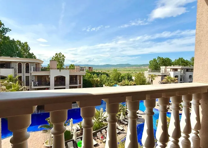 Bratanov Cascadas Family *