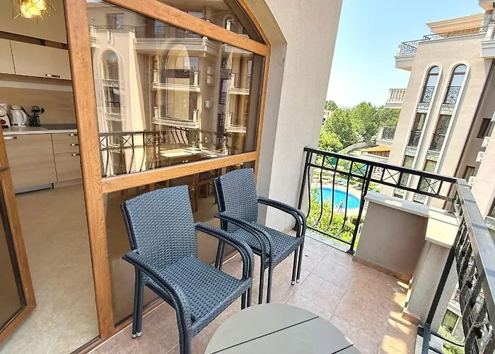 Bratanov Cascadas Family アパート