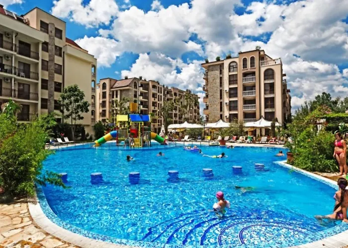 Bratanov Cascadas Family * סאני ביץ'